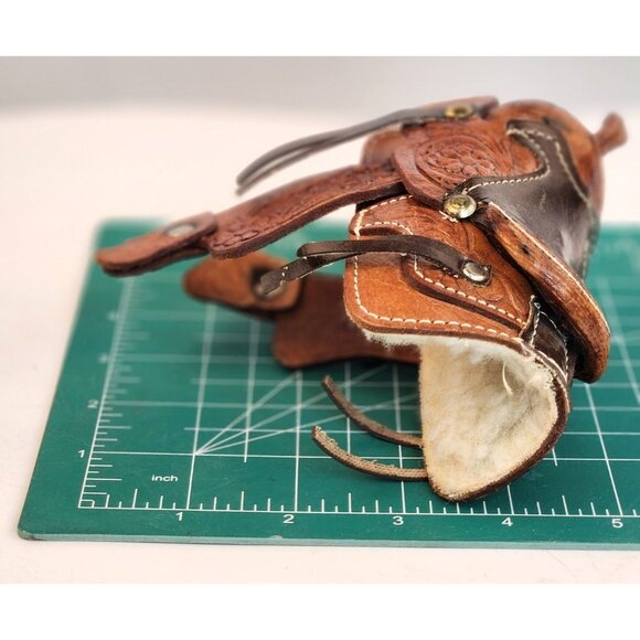 Miniature Tooled Leather Western Saddle Rustic Handmade Décor Or Model Collector - Picture 11 of 12